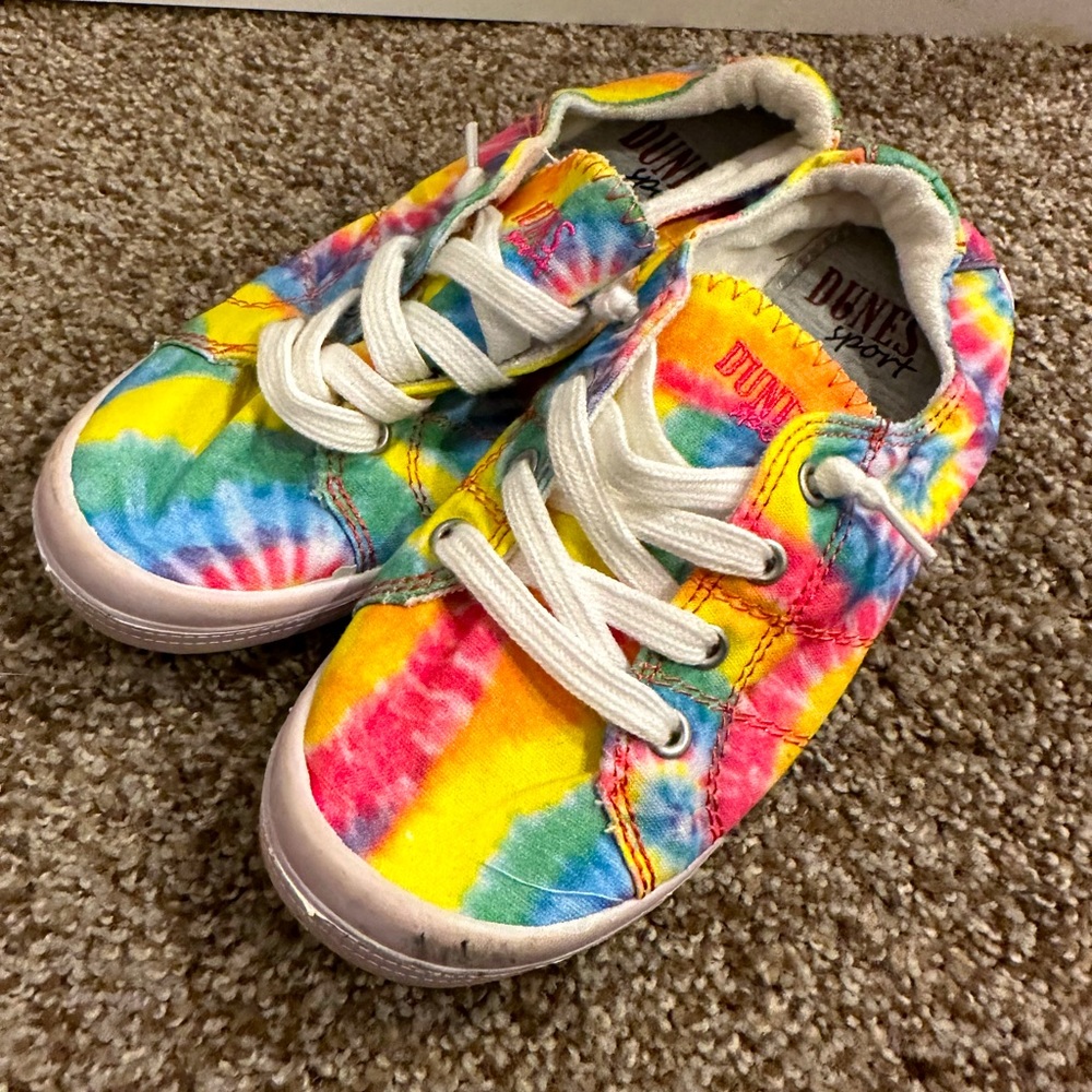 Women’s Canvas Sneakers